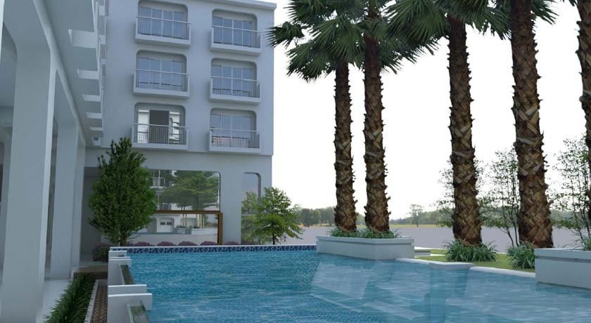 Lub D Phuket - Near & Vibrant Social Vibe