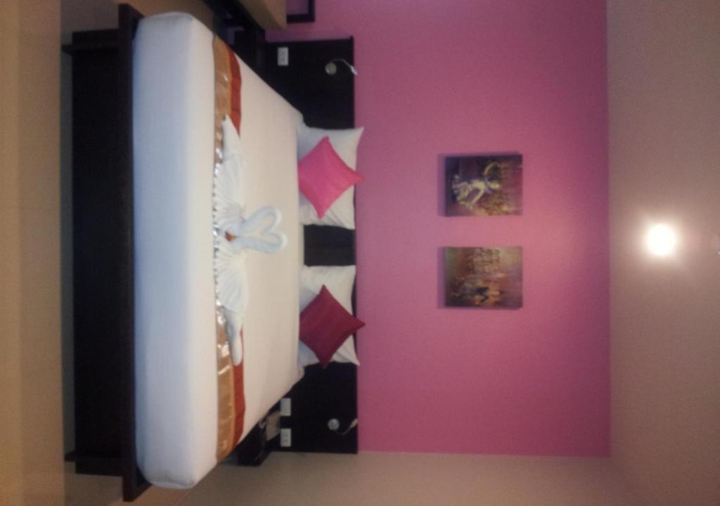Hotel Leisure Place Phuket Chalong