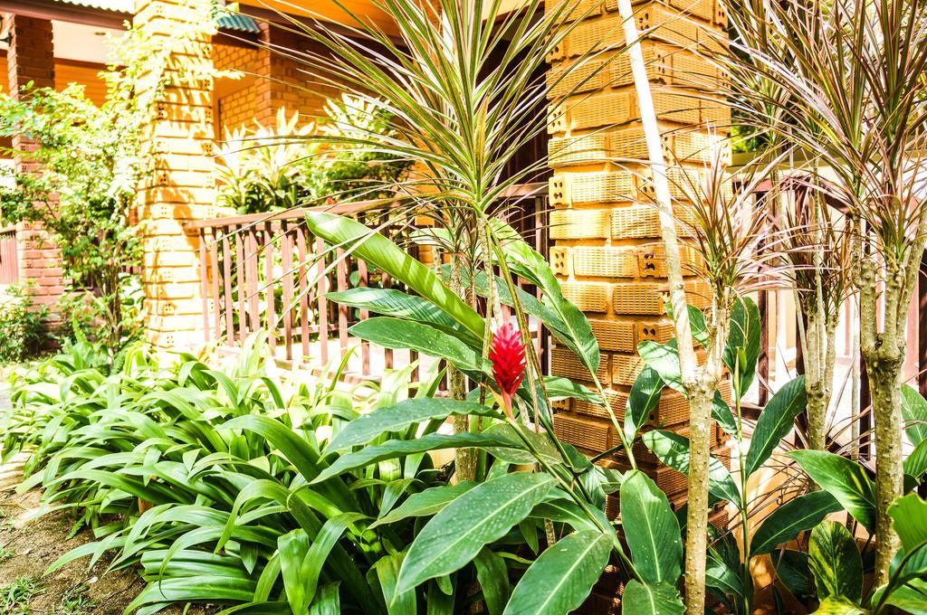 Tanamas House Inn 2*