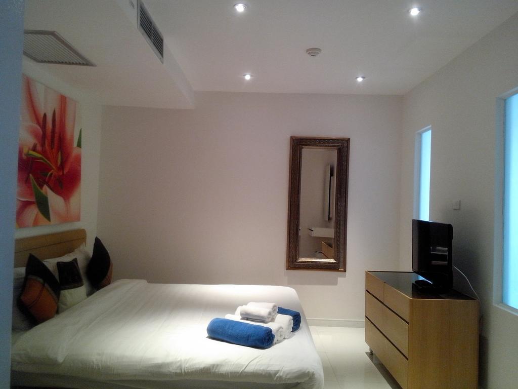 Sunset Plaza Condominium * Karon