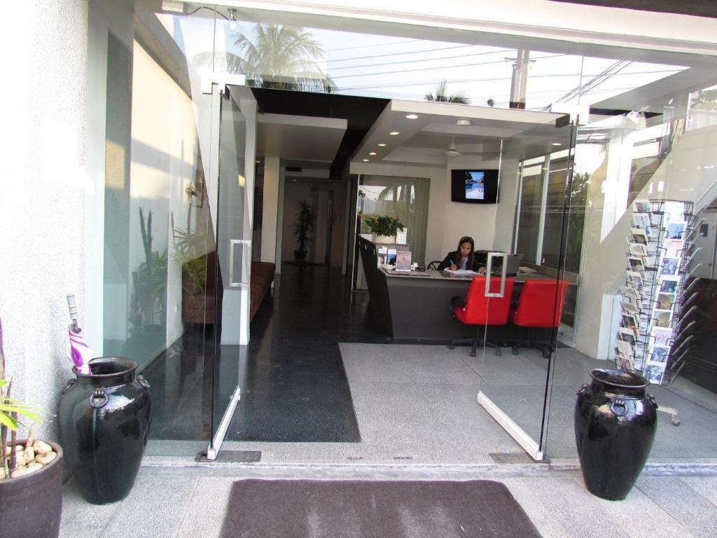 Hotel The Front And 3*