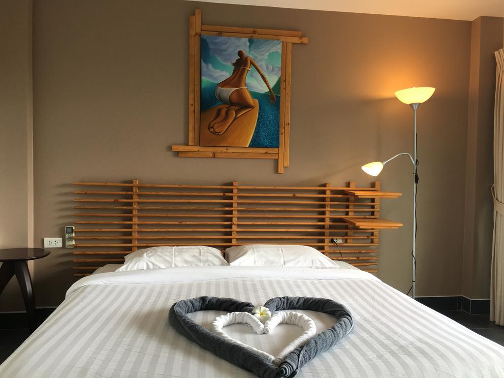 Hotel Baan Andaman Sea Surf Patong