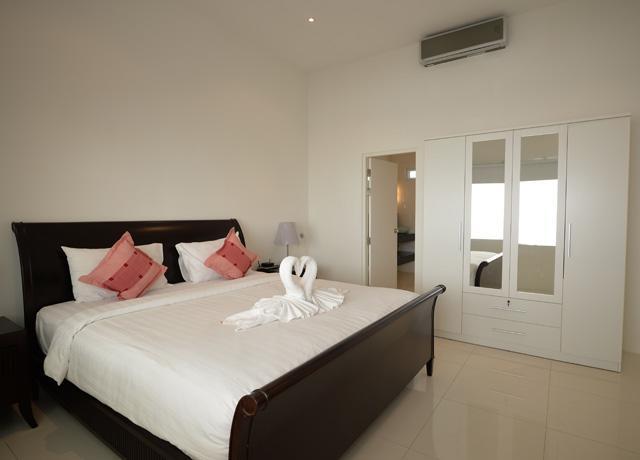 Sunset Plaza Condominium Apartment Karon