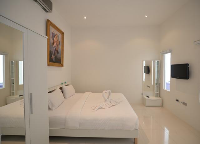 Sunset Plaza Condominium Apartment