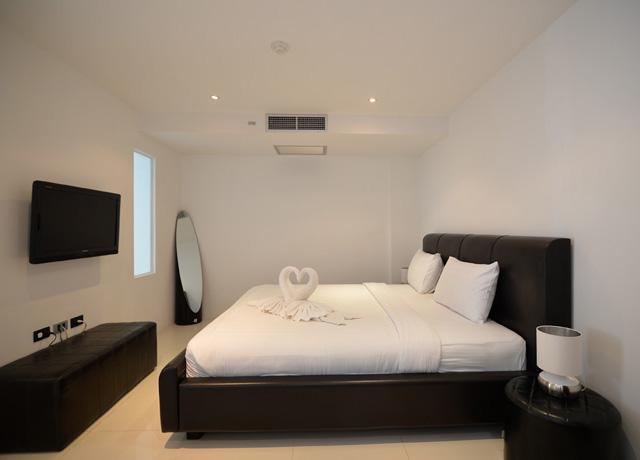 Sunset Plaza Condominium Karon