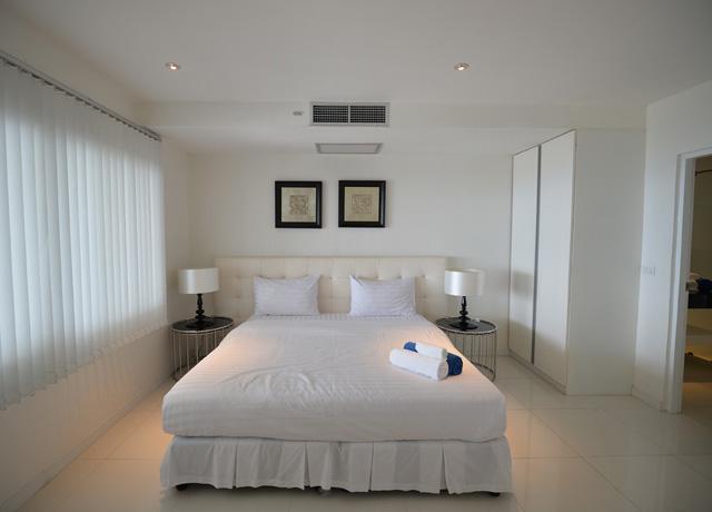 Sunset Plaza Condominium Apartment