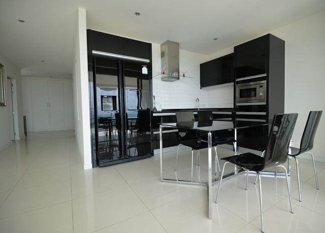 Sunset Plaza Condominium * Karon