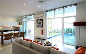 Two Villas Holiday Oriental Style Nai Harn Beach Villa