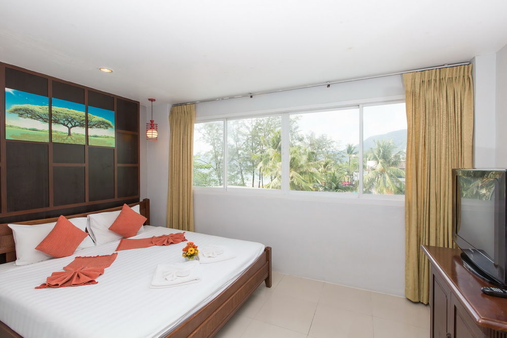 Time Out Beachfront 3* Patong
