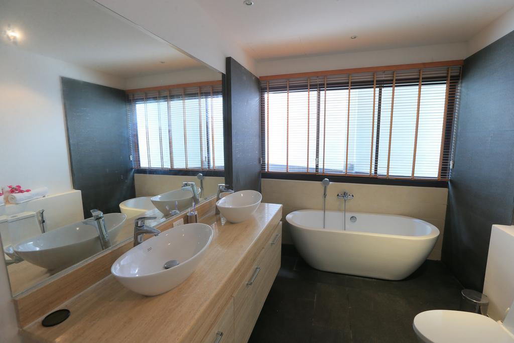 Naiharn Villa