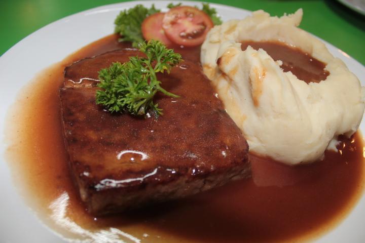 Swiss House *