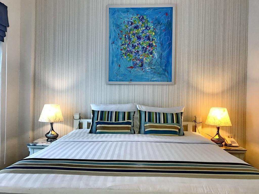 Casa Blanca Boutique - Sha Hotel 3*