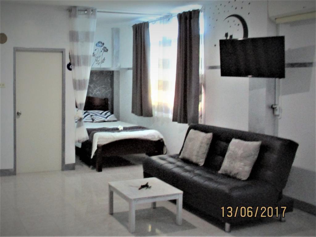 Similan Inn *