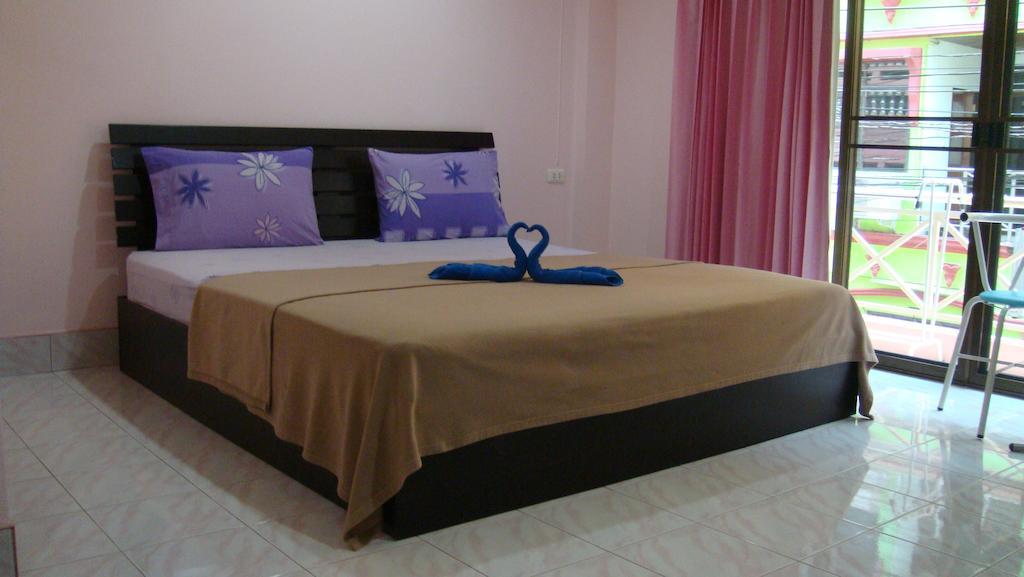 Candy House Guest house 2*