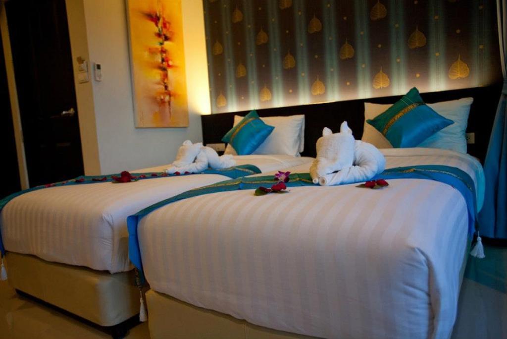 Kata Green Beach Hotel 2*