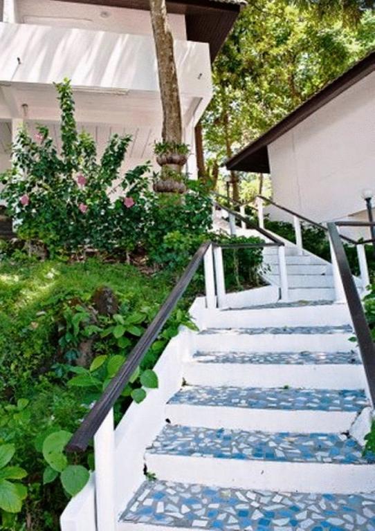 Hotel Cliff Contemporary Boutique Bungalows