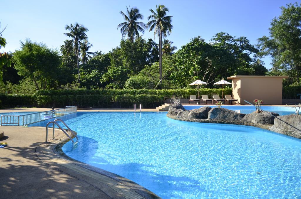Phuket Siray Hut 2*