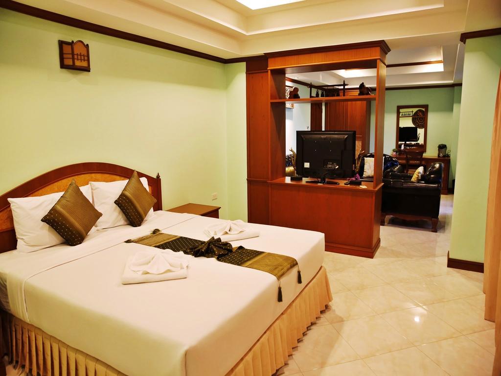 Hotel Baan Ss Karon