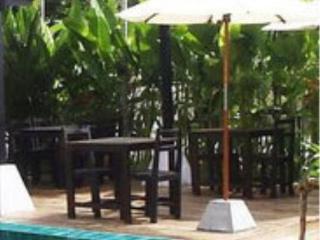 Monaburi Boutique