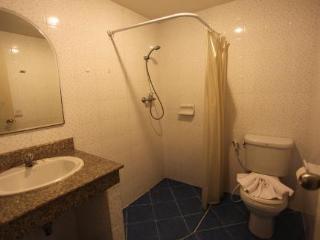 Seatel Phuket, 2*