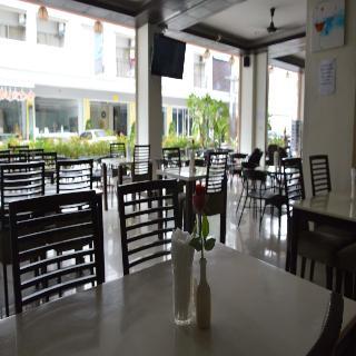 Hotel Sharaya 3*