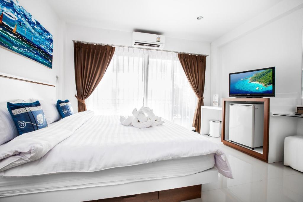 Modern Place Patong