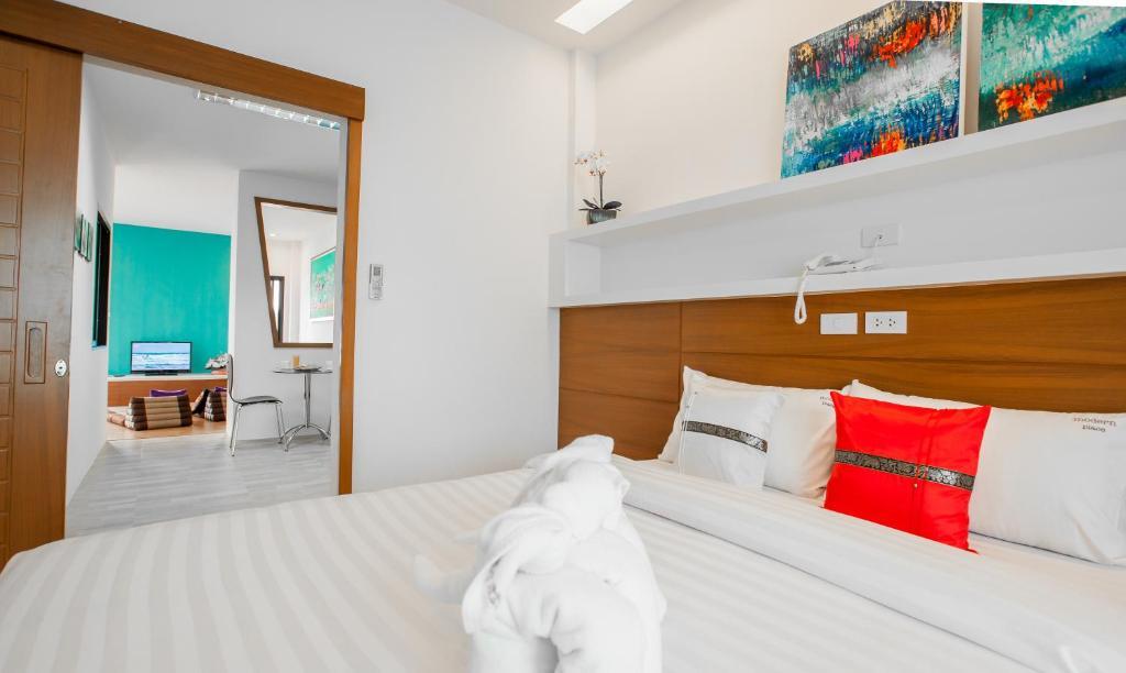 Modern Place 3* Patong