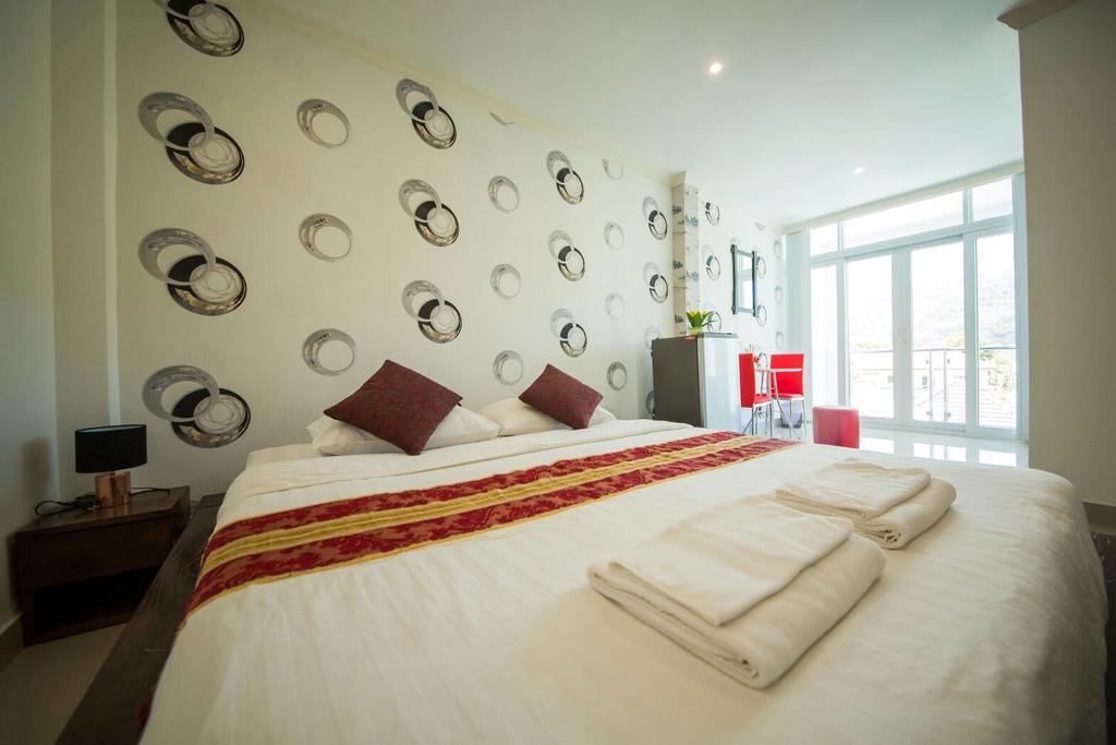 Sea Song Guest house Kamala Beach