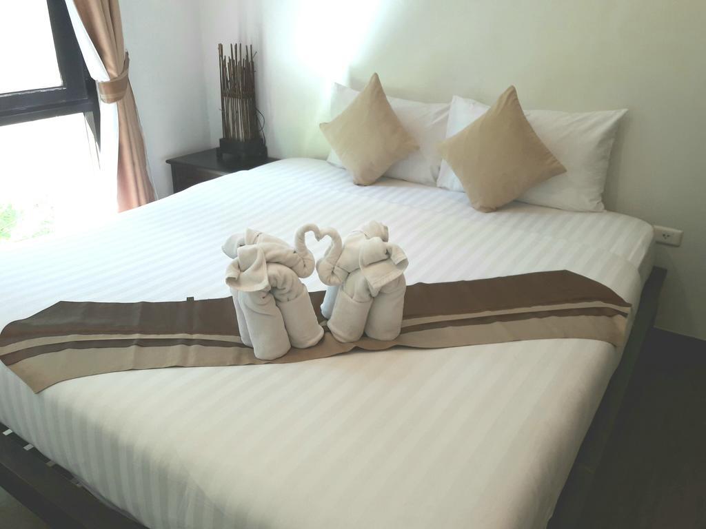 Cocoville Phuket - Sha 3*