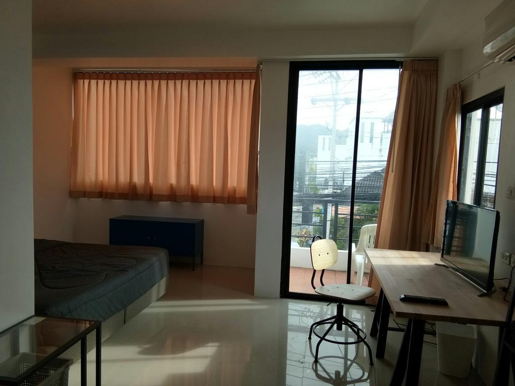 Apartment Teddy Kamala Beach