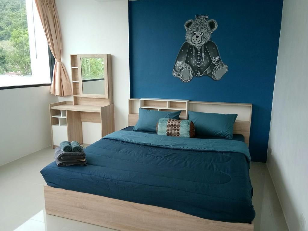 Apartment Teddy Kamala Beach