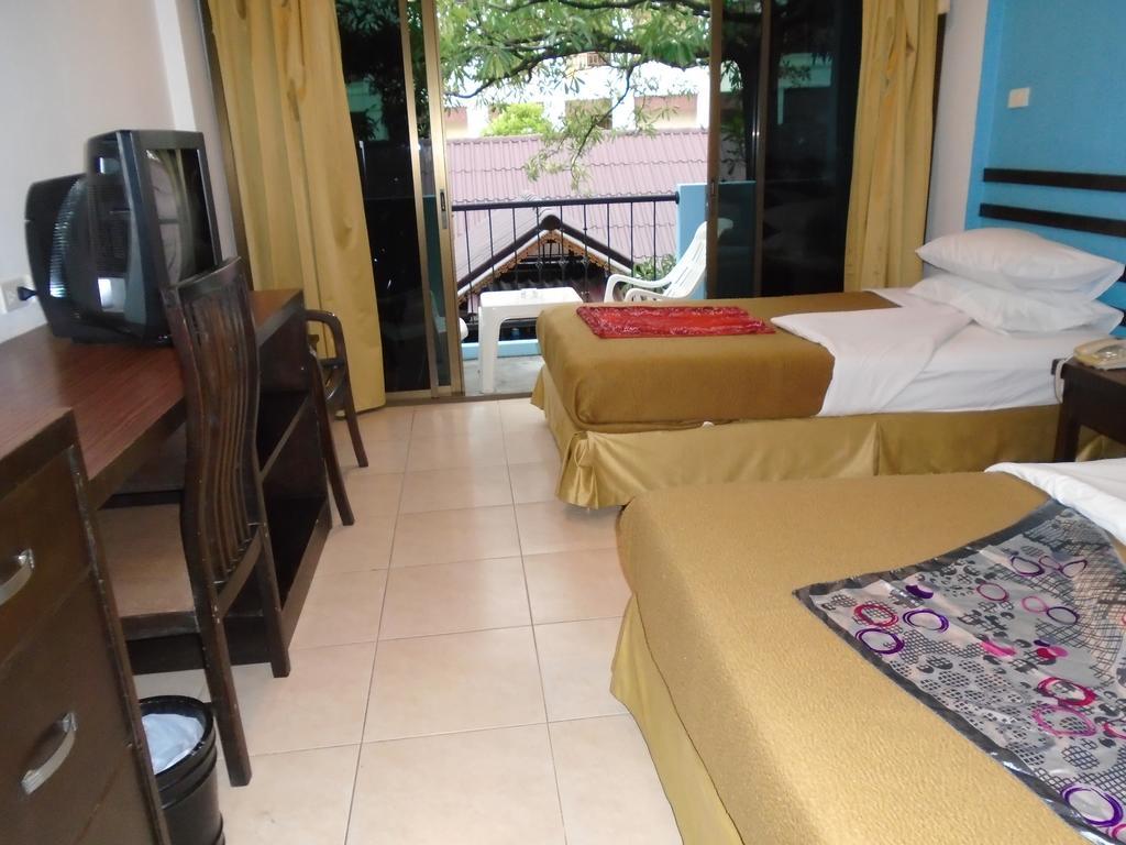 South Siam 3*