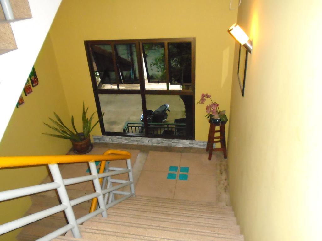 South Siam 3*