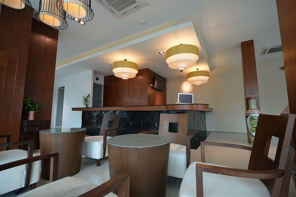 Baan Lukkan Patong 3*