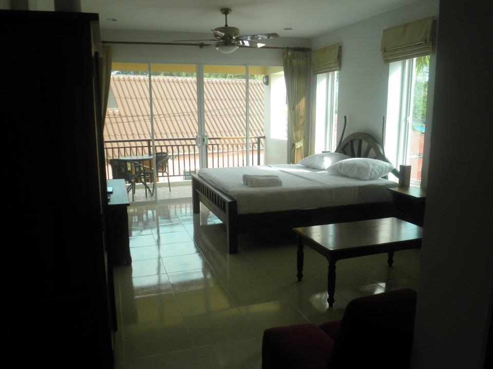 Baan Rosa Bangtao Apartment