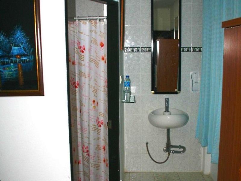 Summer Breeze Inn 2*