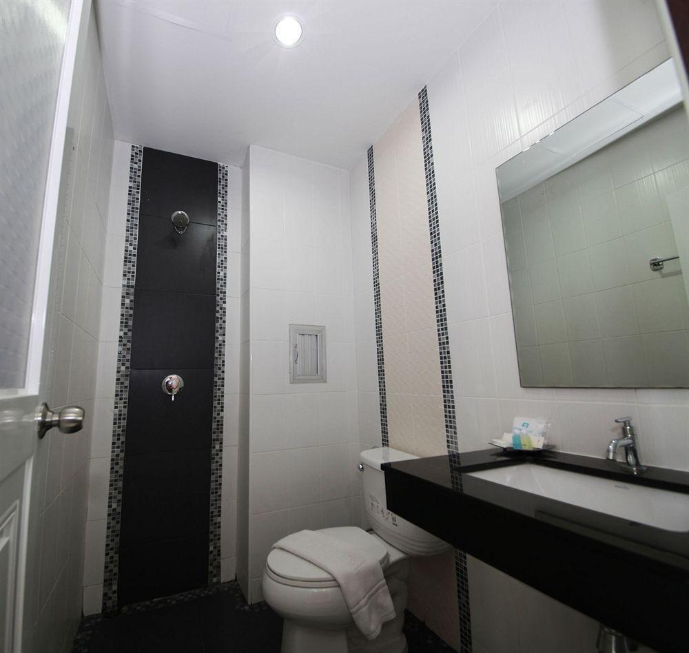 Oyo 75321 Gemma Patong Hotel 3*