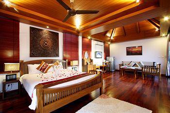 Byg Grand Front & Sea View @ Cape Panwa