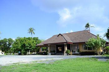 Resort Phuket Siray Hut 2*