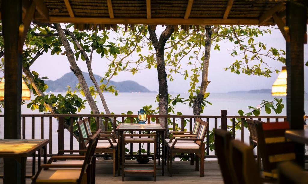 Palm Village 3*