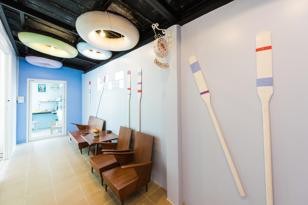 Slowlife Guest house Nai Yang