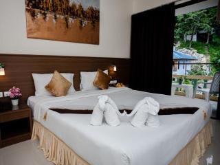 Hotel The Wave Patong Sha 3*