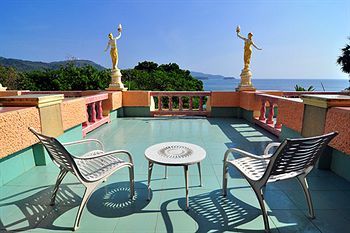 Baan Hill Phuket 3* Karon