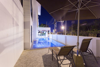 Hotel The Pillow Phuket Rawai