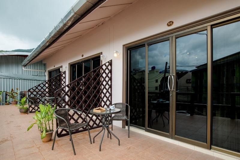 Hotel Baan Veerakit 4*