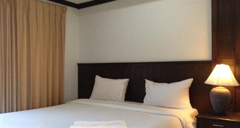 Phuyai Resort *