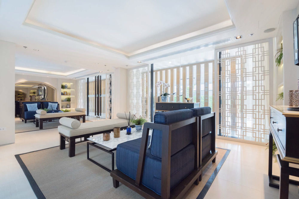 Favstay - The Base Height Phuket