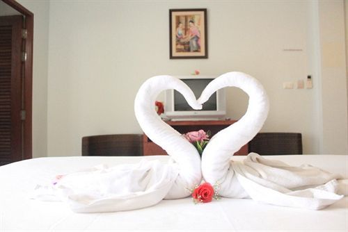 Deva Patong 3*