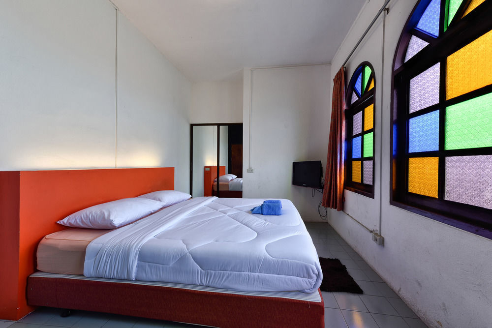 Cafe 66 Hostel *