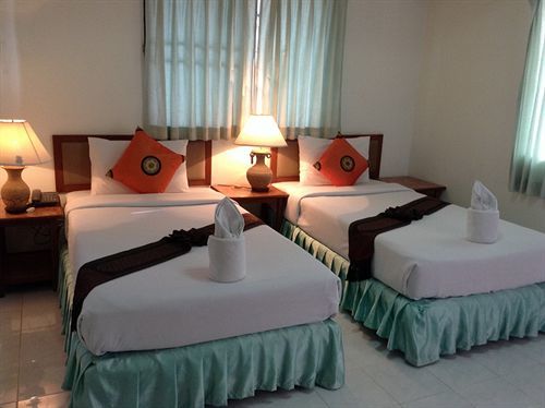 Seatel Phuket, 2*